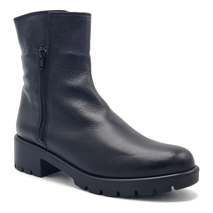 Black Leather / 36